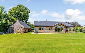 Peaceful Pretty Cottage With Fabulous Rural Views And Open Space. New Listing